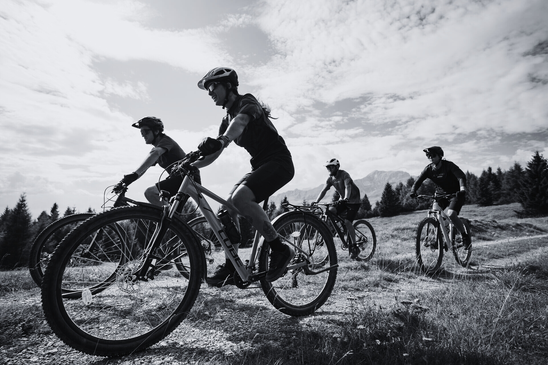 vttistes en montagne